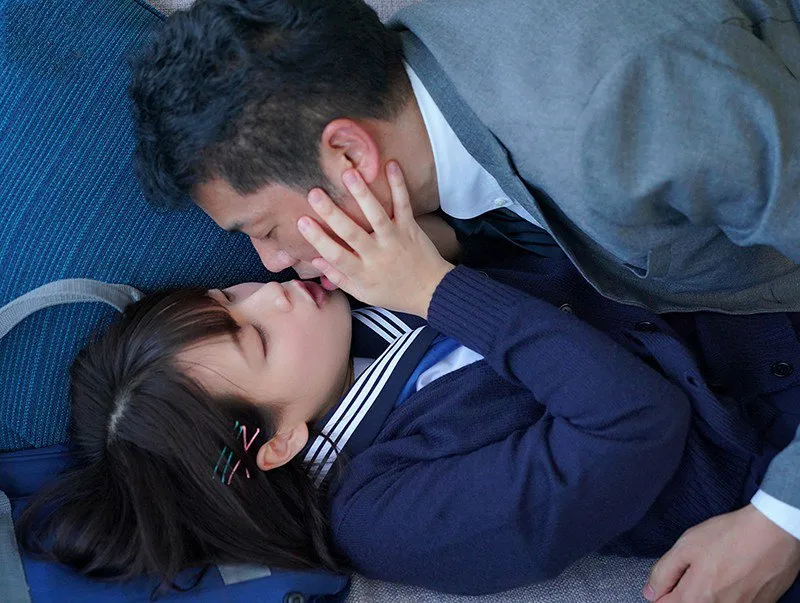 Thầy giáo trốn người vợ địt trộm với cô học trò dễ thương