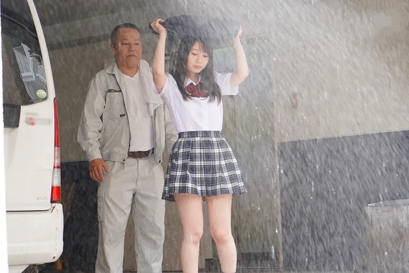 Theo dõi hiếp dâm nữ học sinh trú mưa~ aika yumeno
