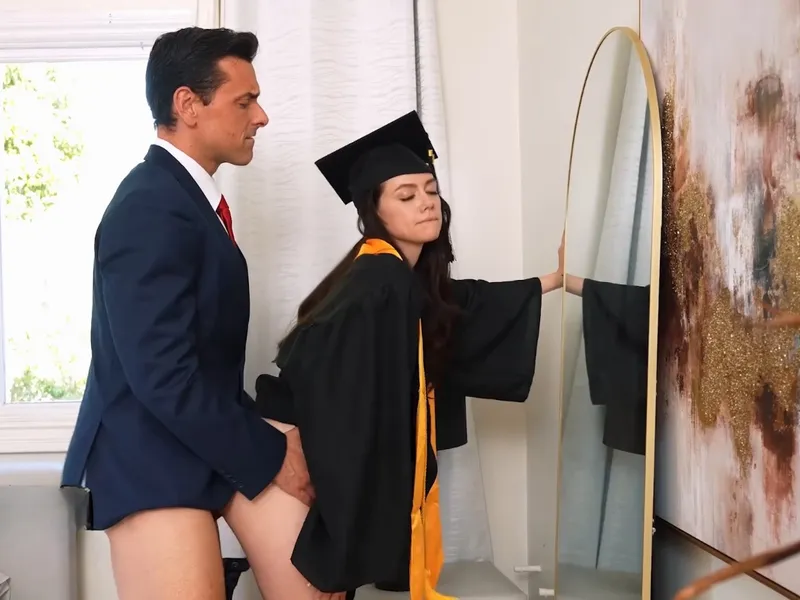 Cha dượng doggy bé yêu tinh rớt đầy sàn